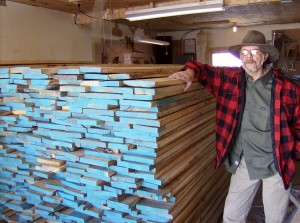 Got Wood? Jim and wife, Lynn, bought kiln-dried oak by the truckload. Turns out oak cost less than pine in their area.